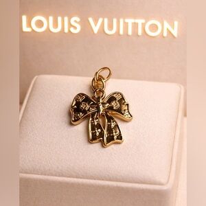 Luxury Louis Vuitton stamped Gold Bow Pendant Charm/ zipper pull- New